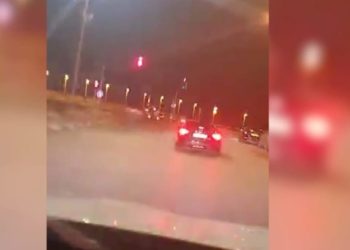 תיעוד צעיר בן 18 נמלט משוטרים ונוהג בפראות במרדף משטרתי בטמרה