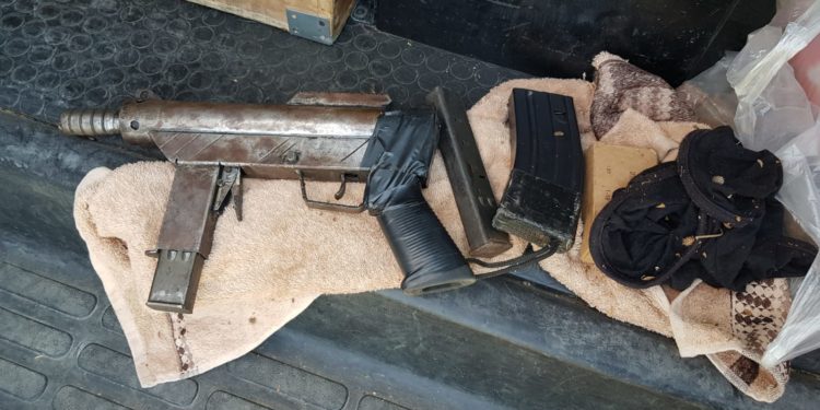 החזקת אמל"ח במגזר הערבי: כתב אישום נגד בן 17 מקלנסווה בחשד להחזקת נשק ותחמושת