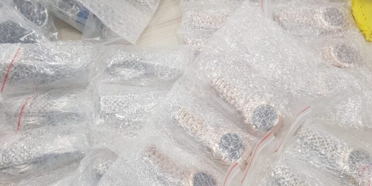 למעלה מ 500 שעוני ROLEX החשודים כמזוייפים נתפסו באזור תעשייה בראשל"צ