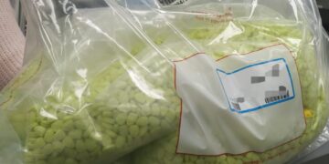 הוסגר להולנד תושב הצפון שהורשע על מעורבותו בעסקת סמים ענקית חובקת עולם