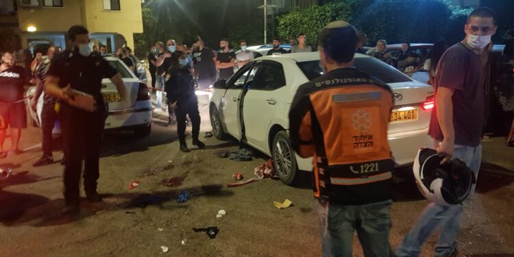 מוכר למשטרה חוסל בירי בלוד בעת שישב ברכבו: יממה של אלימות וירי בחברה הערבית
