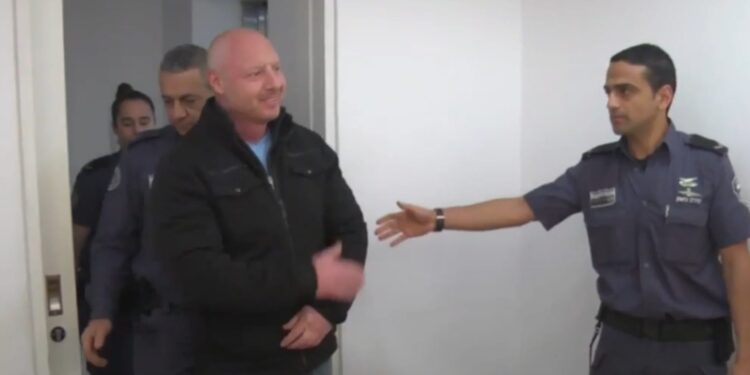 רכז מודיעין ממשטרת חיפה סייע לבעלי בתי בושת בתמורה לשוחד ונדון למאסר