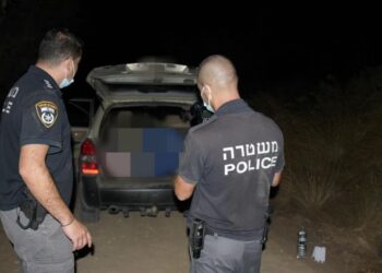 בצעד חריג המשטרה מבקשת עזרה בלכידת חשודים בחיסול שלושה גברים במטעים בתל דן