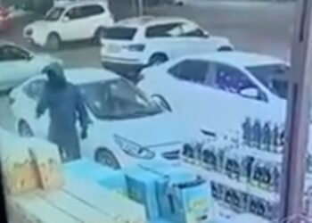 הקלות הבלתי נסבלת: תיעוד מטריד מרהט – ירי לעבר אדם לאור יום לעיני עוברים ושבים