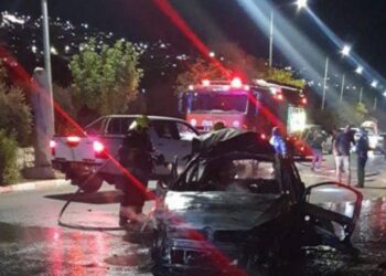 תיעוד: גופת אישה נתגלתה ברכב בוער שהתפוצץ בכפר סאג'ור בגליל