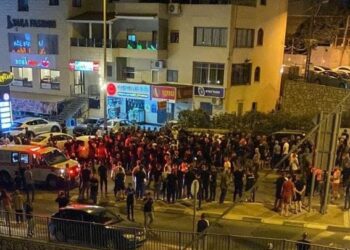 שוב רצח במגזר הערבי: גבר נורה למוות מרכב חולף בדיר חנא, שניים נפצעו קשה וקל