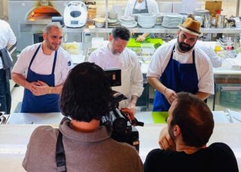 צו הרחקה ללקוחה למסעדות 'מחנה יהודה': הטרידה את אסף סרי ומשפחתו ונגעה בעובדים