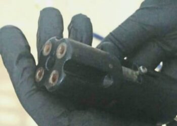 נשק מוסלק מוכן לשימוש, קוקאין ואקסטזי בכמות מסחרית נתפסו ביפו – 4 נעצרו