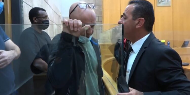 זה השוטר מטמרה החשוד שסגר תיקים וסיפק מידע לנחקרים בתמורה לשוחד כספי