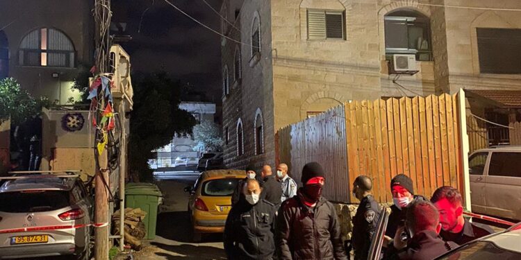 חשד לרצח ב'גסר א-זרקא: בן 34 נדקר למוות מחוץ לפתח ביתו בכפר