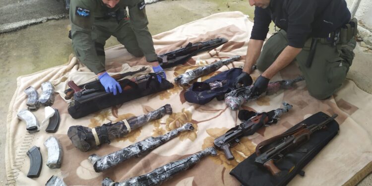 סוכלה הברחת 12 רובי קאלצ׳ניקוב בשווי כ- 800,000 ש"ח סמוך לבית שאן