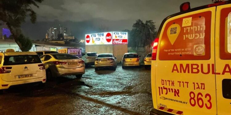רצח באזור: נכנס למסעדת "עזרא ובניו" כשהוא דקור והתמוטט-  חשוד נעצר