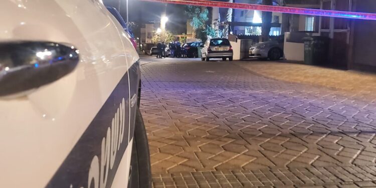 חשד לרצח באילת: נקבע מותו של צעיר שנורה למוות בשכונת "שחמון" בעיר