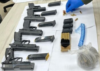 המשטרה תפסה 5 אקדחים ותחמושת בשכונת ג'ואריש ברמלה