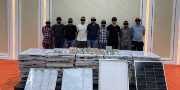 דובאי: סוכלה הברחת טון קריסטל מת' במשלוח פאנלים סולאריים