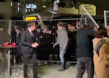 נעצר חשוד שתקף את כתבי 'חדשות 13' שדיווחו אמש בזירת הפיגוע בי-ם