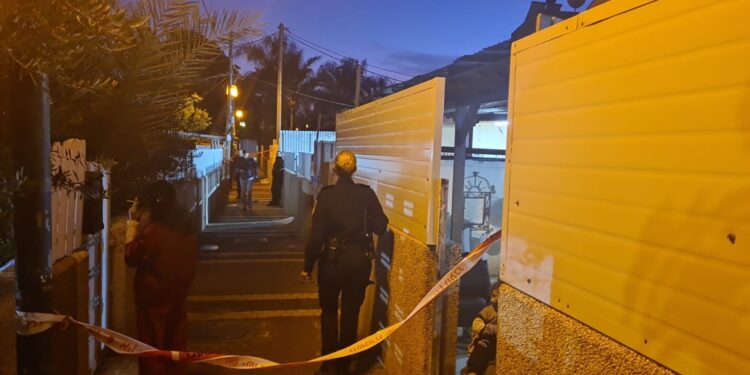 בת 30 חשודה שדקרה בן 40 מנתניה ופצעה אותו קשה