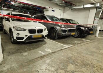 מבצע משטרתי נגד בכירי המאפיה הרוסית והגיאורגית בלכיש : 12 רכבי יוקרה נתפסו