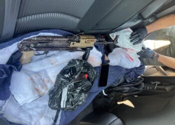 אלה שלושת החשודים שנעצרו בראשל"צ עם קלאצ'ניקוב ורכב גנוב בדרך לחיסול