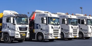 תביעה אזרחית: מכר חברת מנופים בבעלותו והעביר סודות למתחרים