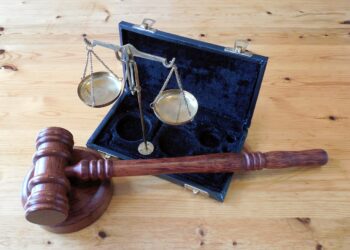 כיצד לדעת אם צוואה פסולה או מזויפת: טיפים של עו"ד עודד וולף