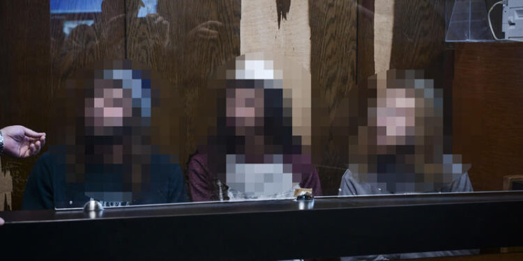 החשודים בתקיפת האישה ההרה ביפו צילום: פלאש 90