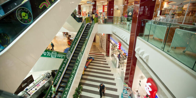 קניון בבאר שבע. זירת הפשע צילום: פלאש 90