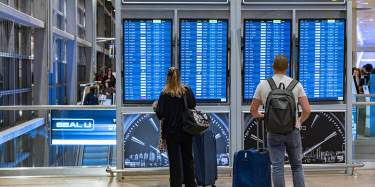 נתב"ג. סיפור מוזר על אזרח זר צילום: פלאש 90