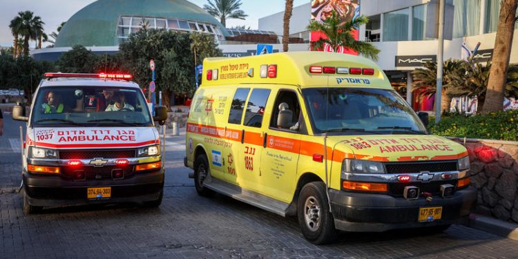 אמבולנס. הנהג היה שיכור בעת שהרג את הנערה צילום: פלאש 90